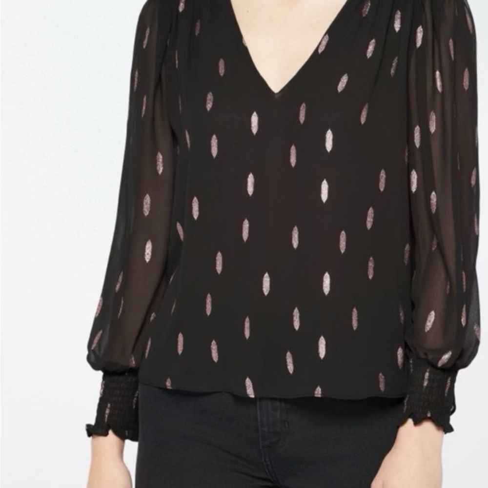 1. State smocked sleeve V-neck foil blouse, black size XL stitch fix‎ nwt